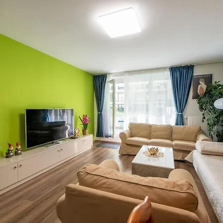 Premium Apartment *